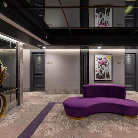 Wish More Hotel Sisli Estambul Exterior foto The lobby of the hotel