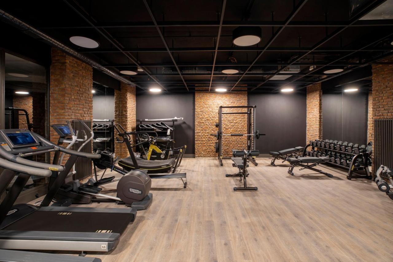 Wish More Hotel Sisli Estambul Exterior foto The gym at the 2018-built student halls of residence